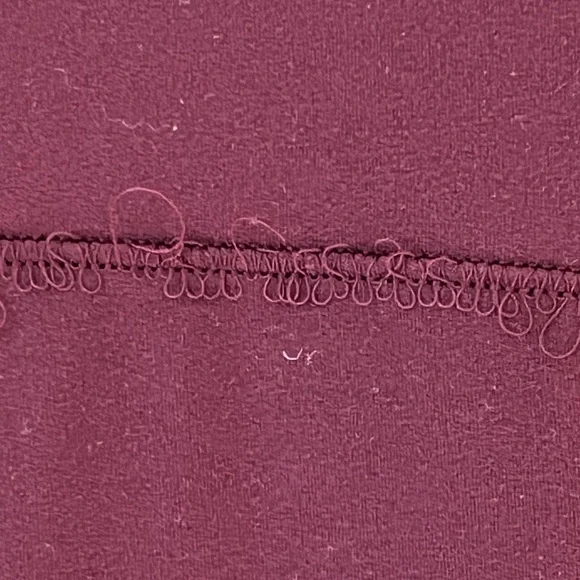 Lululemon Burgundy Leggings | Size 4 | Lightweight | Good Condition - Picture 9 of 13